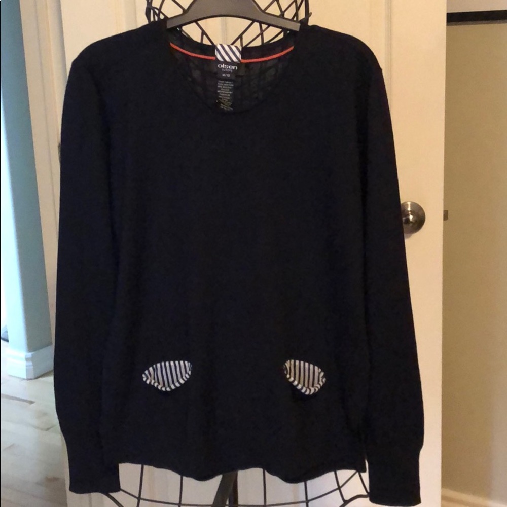 Olsen light knit sweater with accent pockets